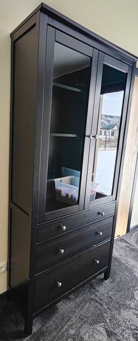 IKEA Hemnes witryna z 3 szuladami