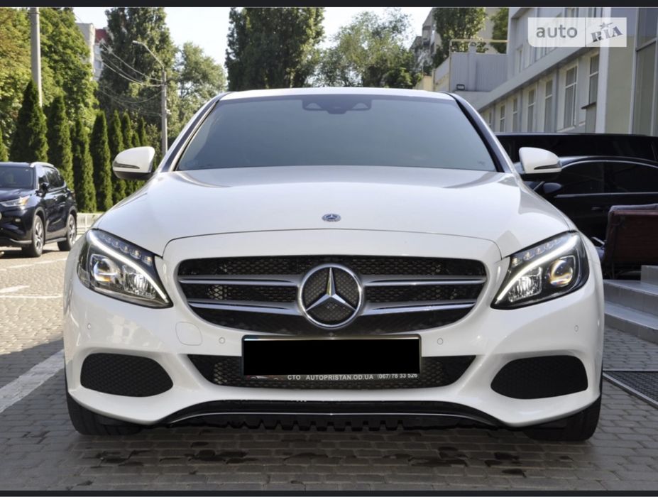 Mercedes C-Class 2017. C220d