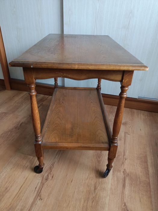 Stary stolik barek na kółkach