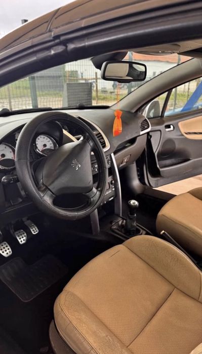 Peugeot 207 CC descapotável