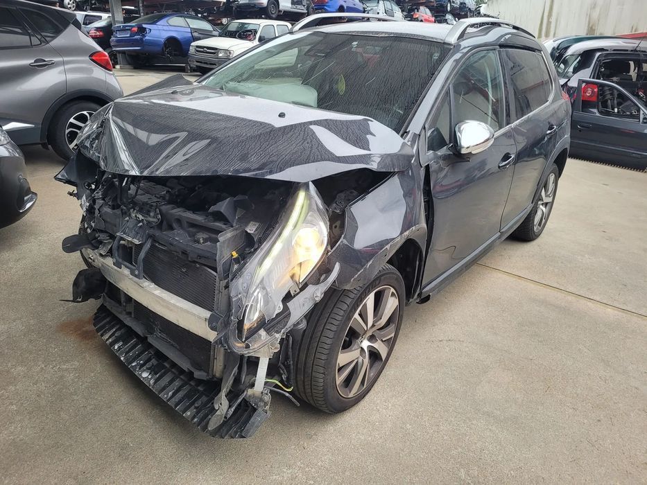 Peugeot 2008 2017 1.2 THP para peças