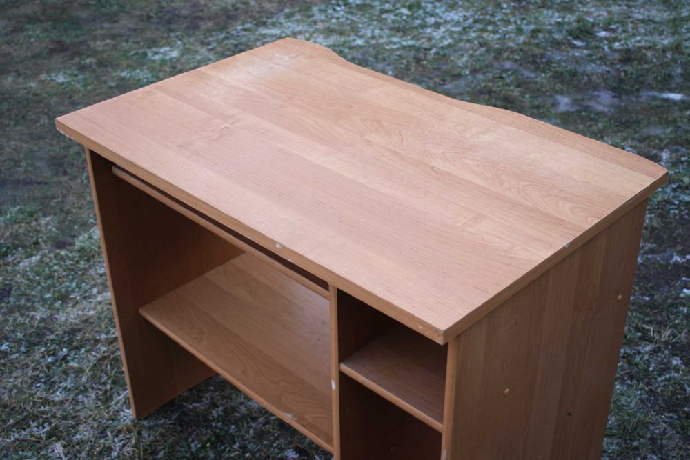 Biurko, Biurko szkolne, Biurko pod komputer