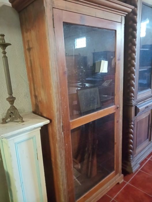 Recheio de loja de antiguidades