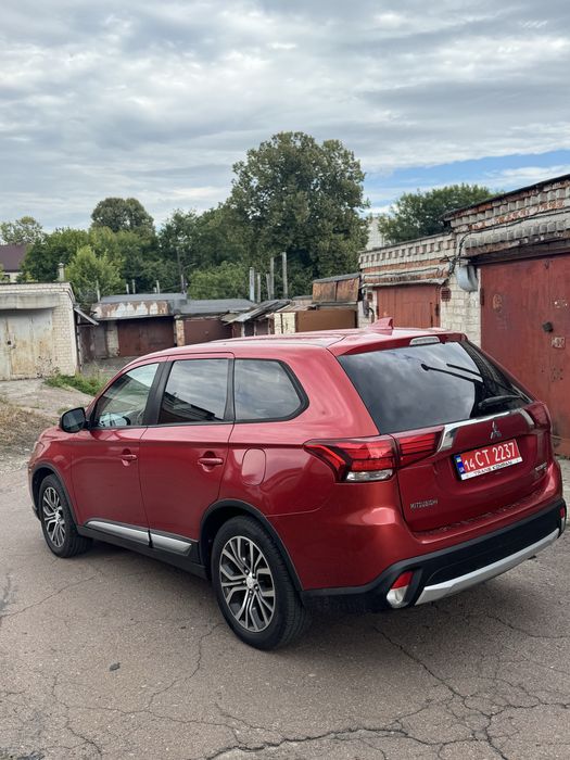 Продам Mitsubishi Oultander