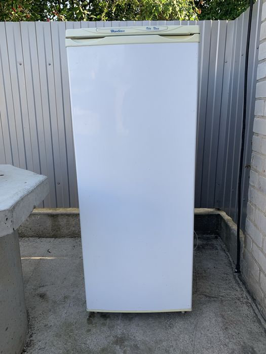 Продам холодильник на запчастини