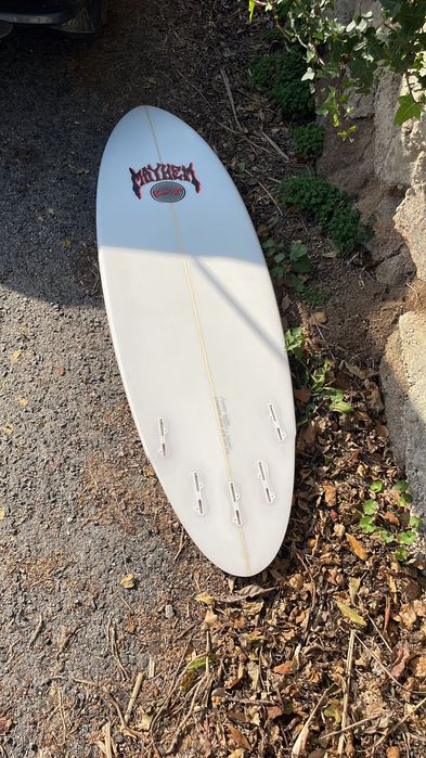 prancha nova de surf LOST