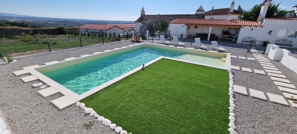 Construção e remodelação de piscinas