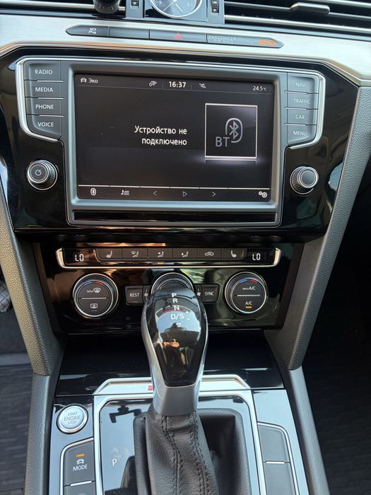 Volkswagen Passat  B8.  2015