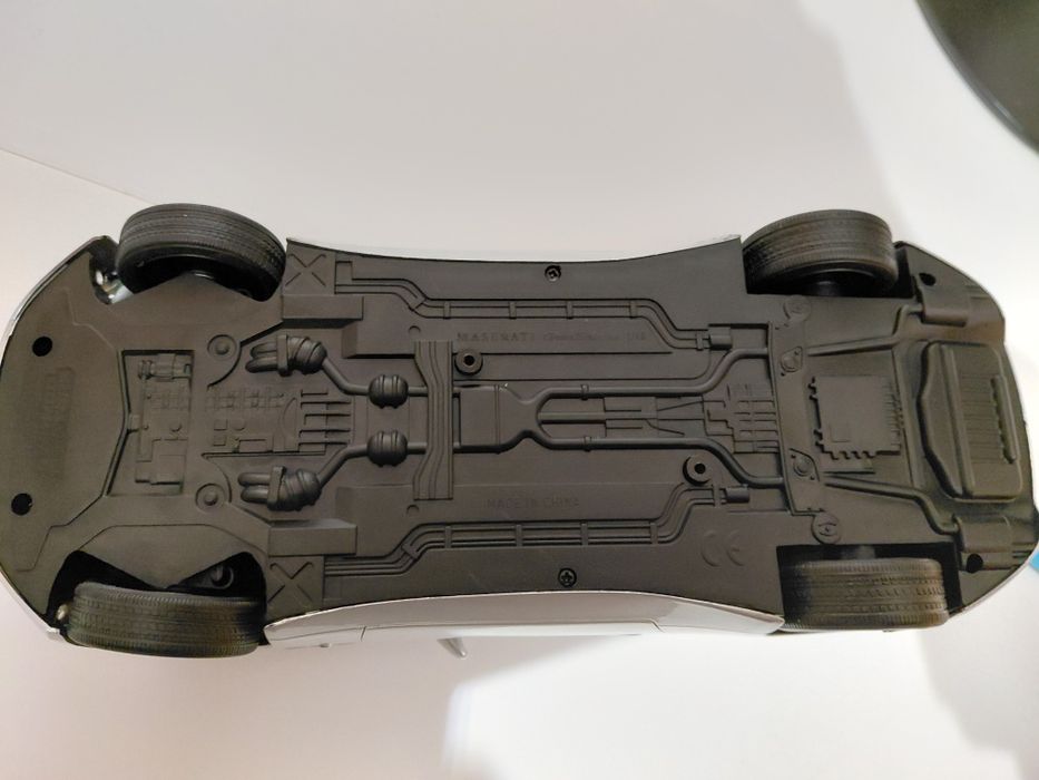 Maserati GranTurismo 1/18 – Mondo Motors