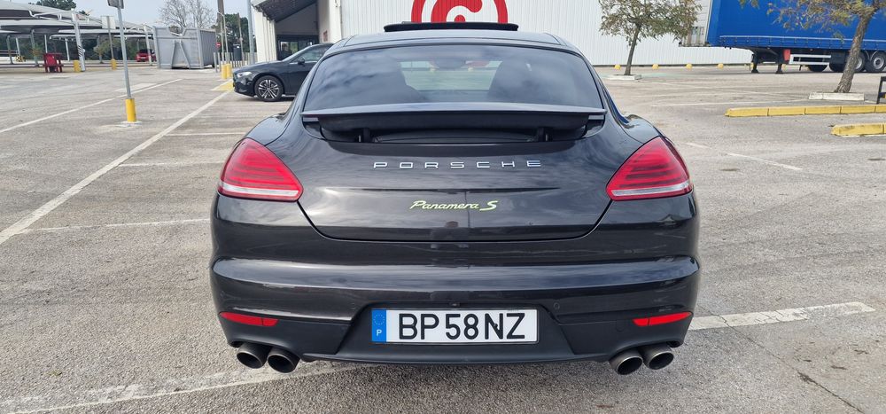 Porsche Panamera S e-hybrid
