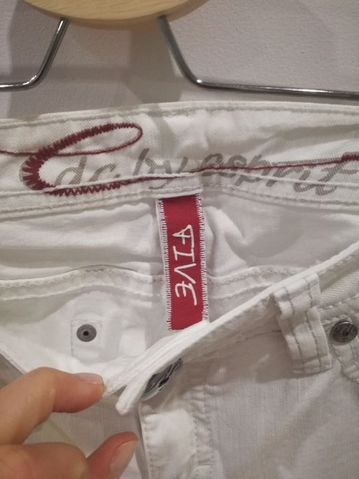 Jeansy dżinsy białe biodrówki regular Esprit r.29