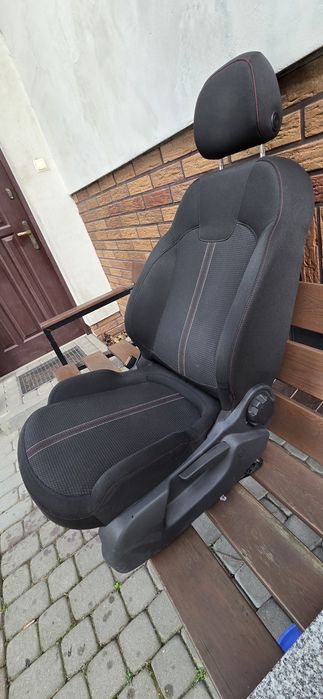Fotele Opel Corsa  D E