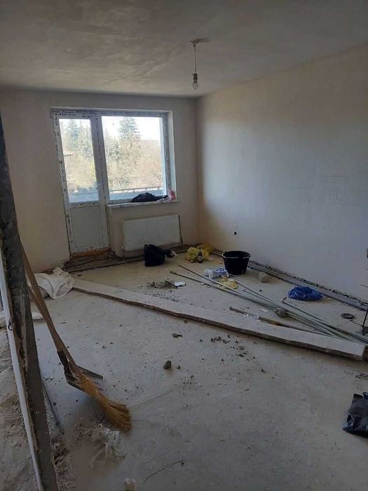 Продам 3-комнатную квартиру в Новострое (АВТОНОМНОЕ ОТПЛЕНИЕ)