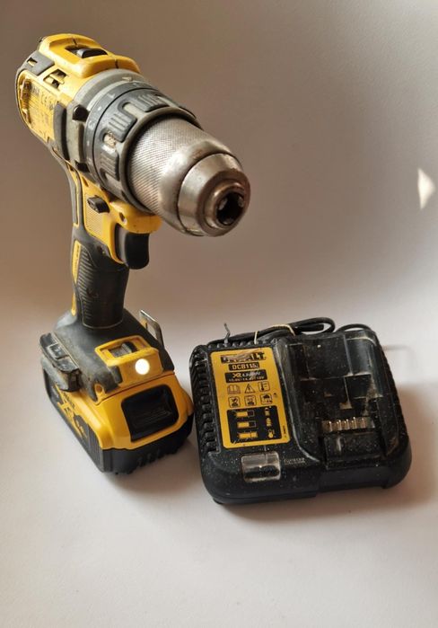 Wkrętarka DeWalt dcd791 plus aku 5ah I ładowarka