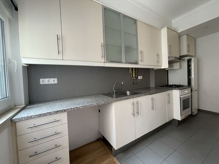 T1  à Expo, em Moscavide, cozinha equipada 980€