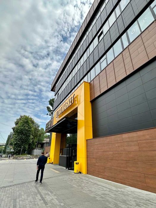 Офіс 1700 м.кв., генератор, Глубочицька. Поділ. Власник