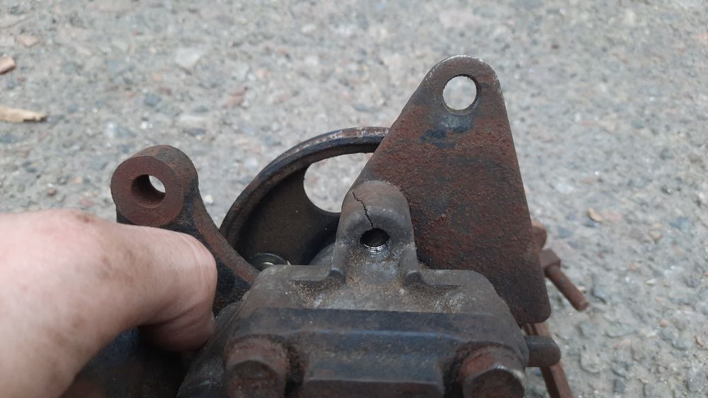 Гидроусилитель Mazda 323F '95