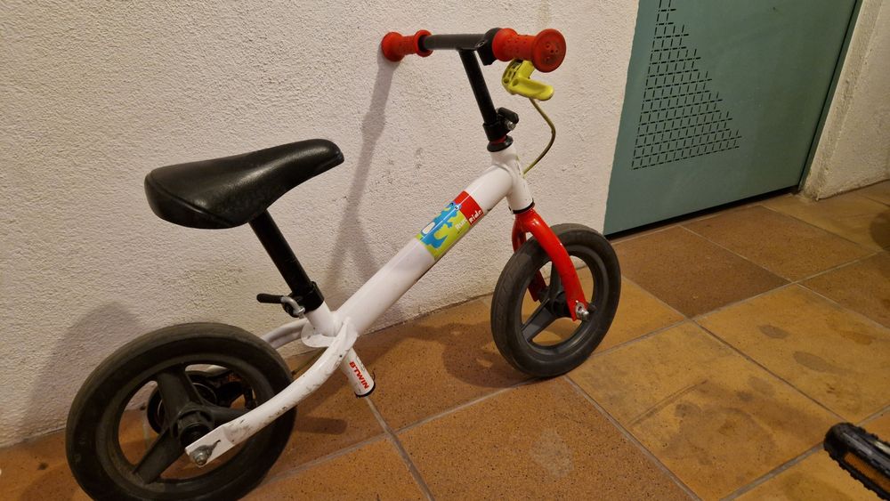 Bicicleta criança sem pedais