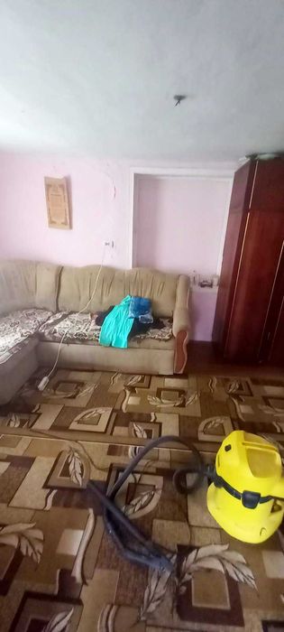 Продаж будинку туалет, ванна та автономне опалення.