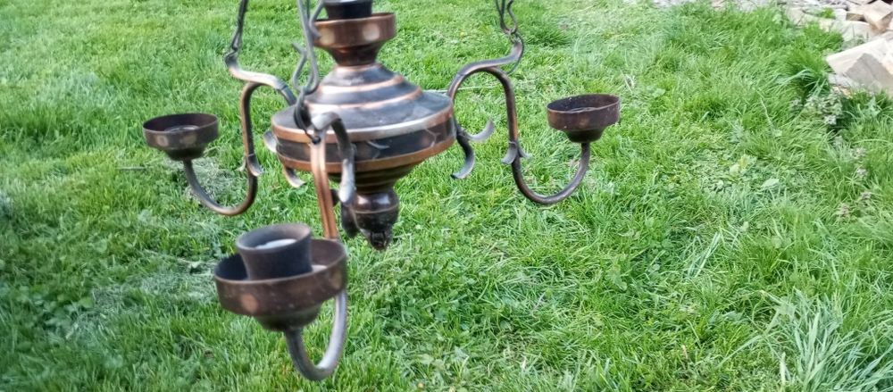Stary piękny żyrandol wiszący na łańcuchu loft PRL unikat miedź