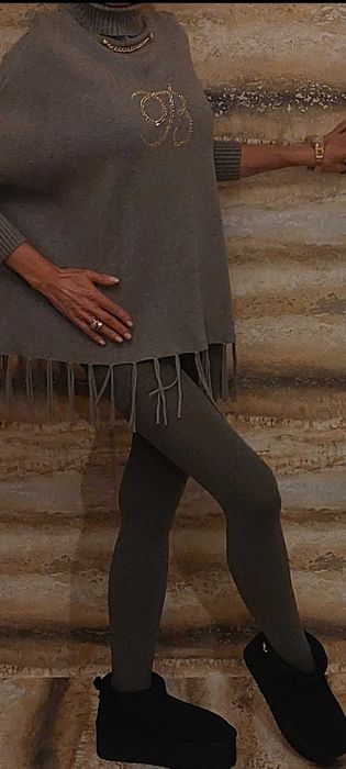 Bardzo orginalny golf w typie oversize włoskiej Marki Premium Bibione