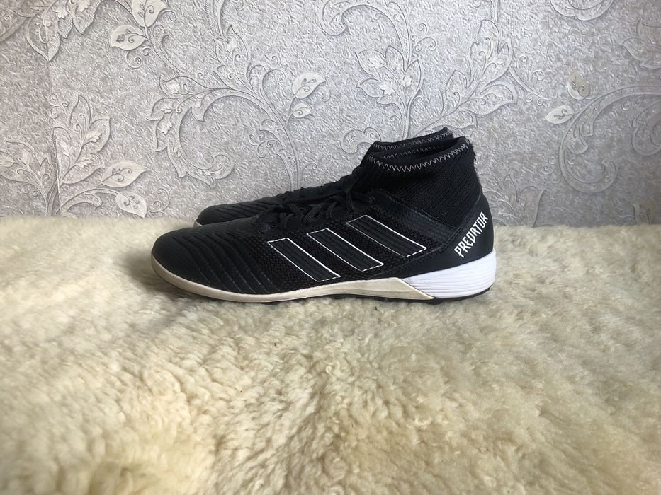 Оригінал! Сороконожки, футзалки Adidas Predator 42 41,5 41 26,5 26