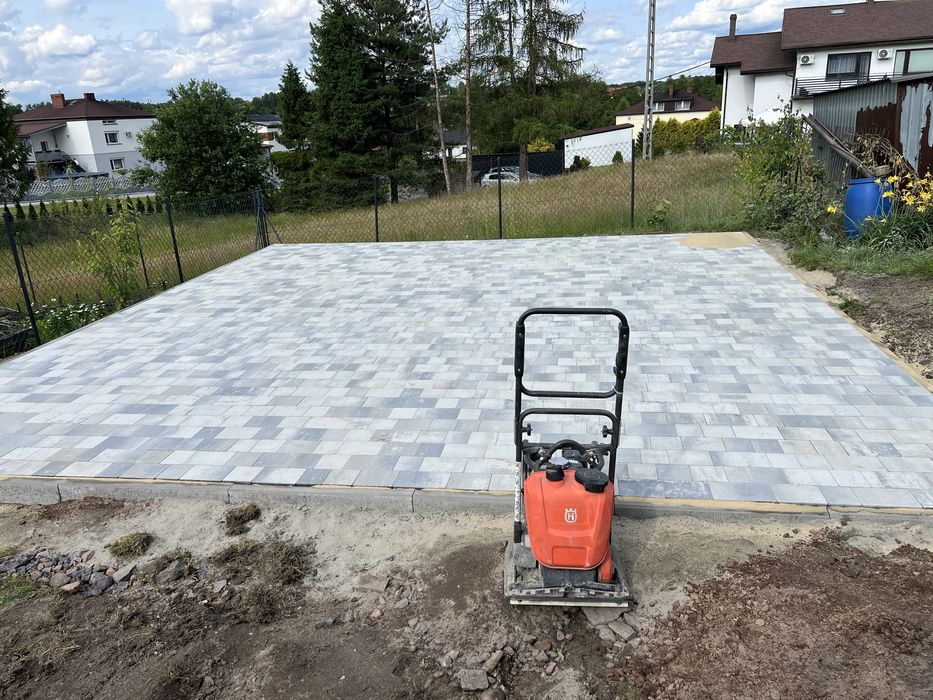Układanie kostki brukowej – konkurencyjne ceny!