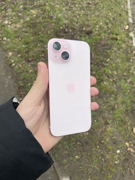 Apple iPhone 15 256GB Під ремонт або на запчастини