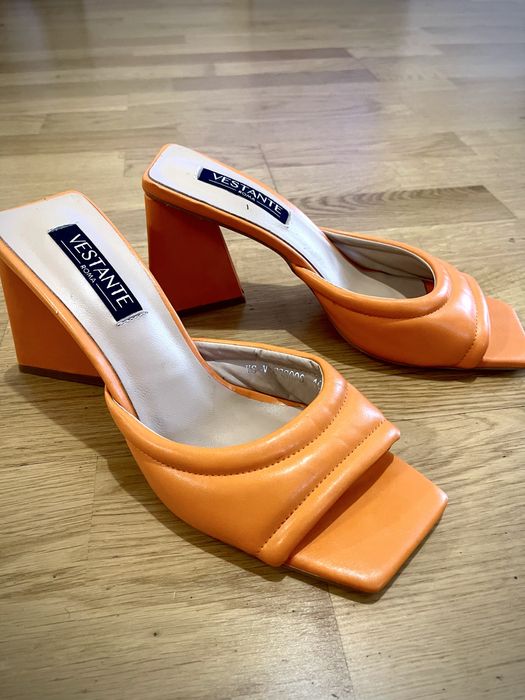 Босоніжки в гарному стані. З Італіі