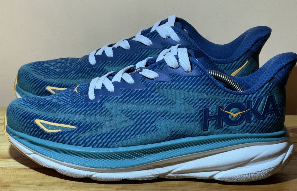 Оригінальні кросівки Hoka Clifton 9. Розмір 44(28 см)