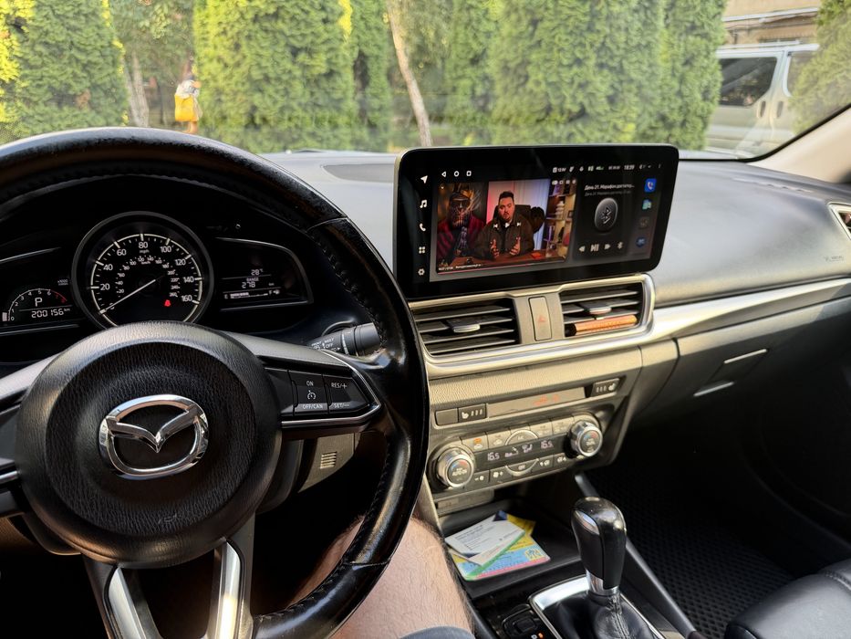 Продам Mazda 3 2018