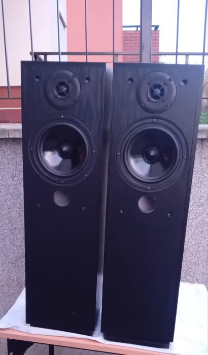 Kolumny głośnikowe podłogowe. 120 Watt.Made in Germany