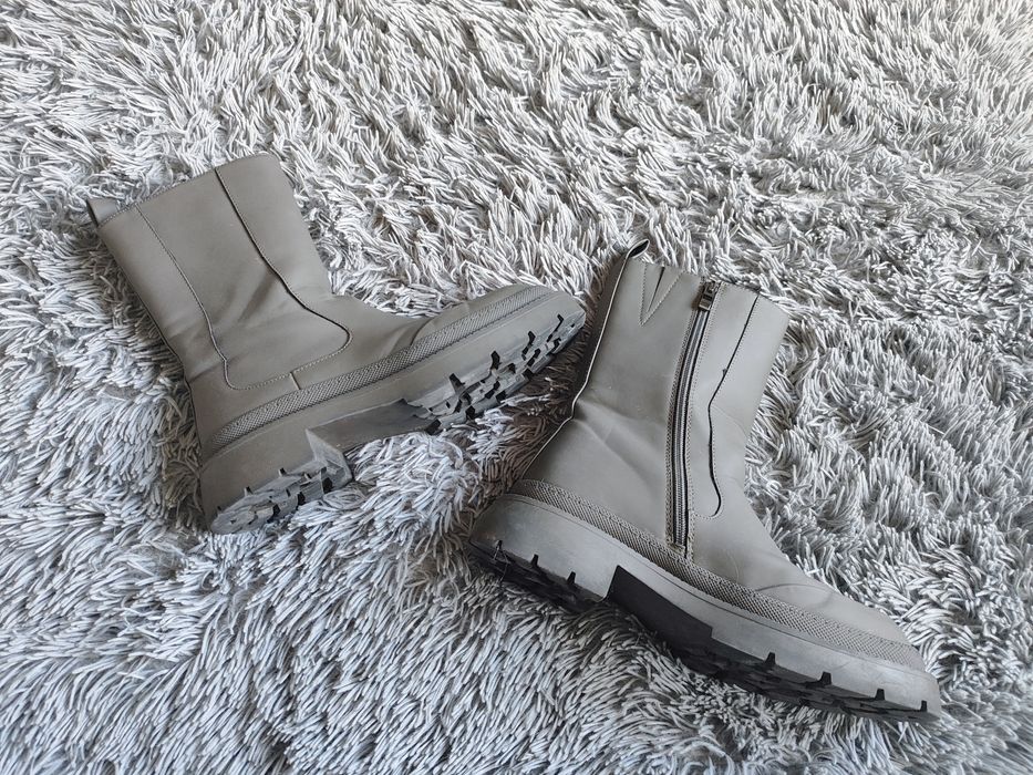 Solidne buty za kostkę Jenny Fairy khaki rozm. 41