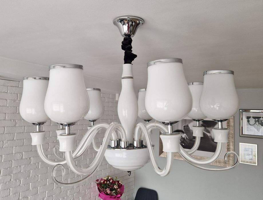 Żyrandol w stylu glamour