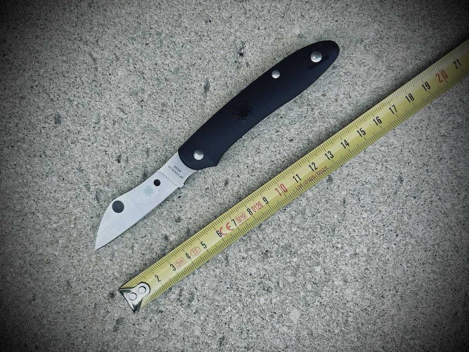 Canivete Spyderco Roadie XL