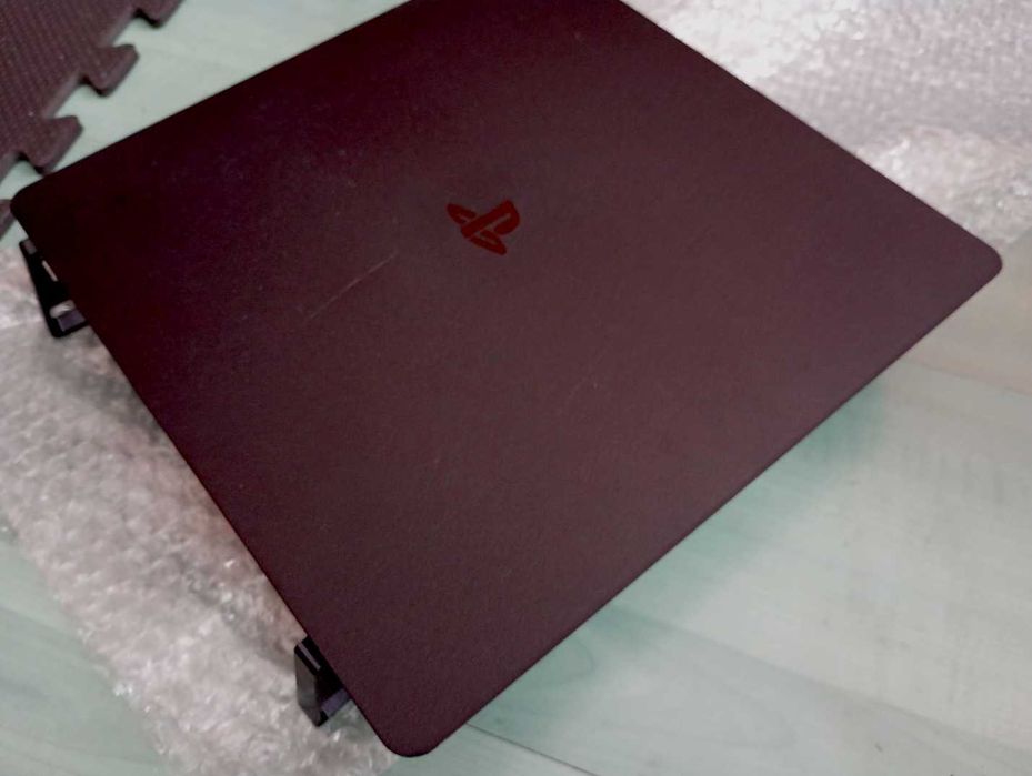 Konsola PS4 Slim - stan BDB/IDEALNY