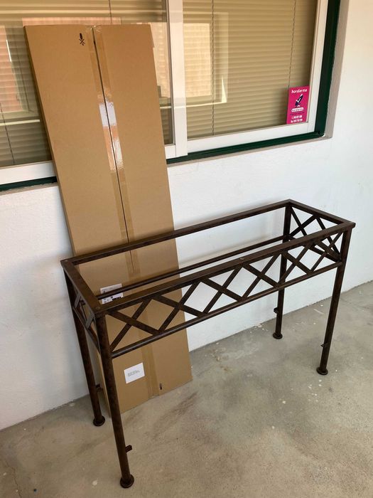 Mesa de vidro para decoração