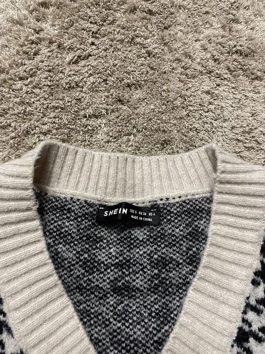 Теплий жилет Shein