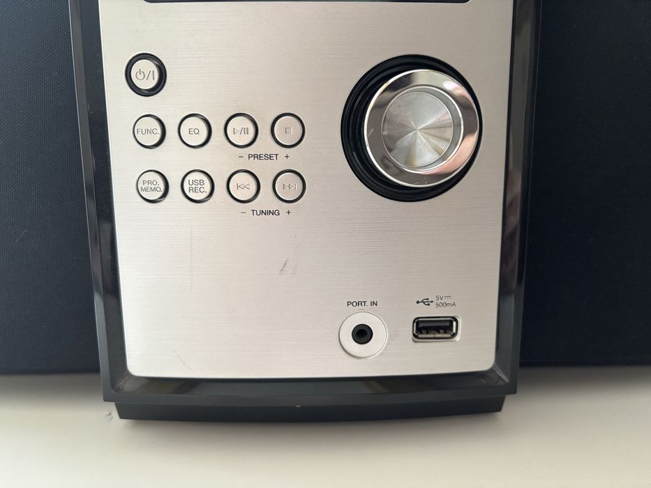LG Micro Hi-Fi System XA16 + pilot – CD / USB / Radio FM / AUX