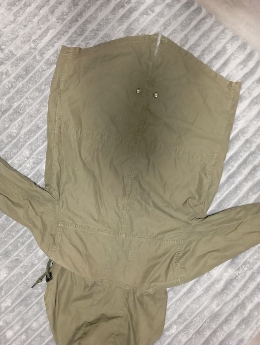 Легка курточка Carhartt