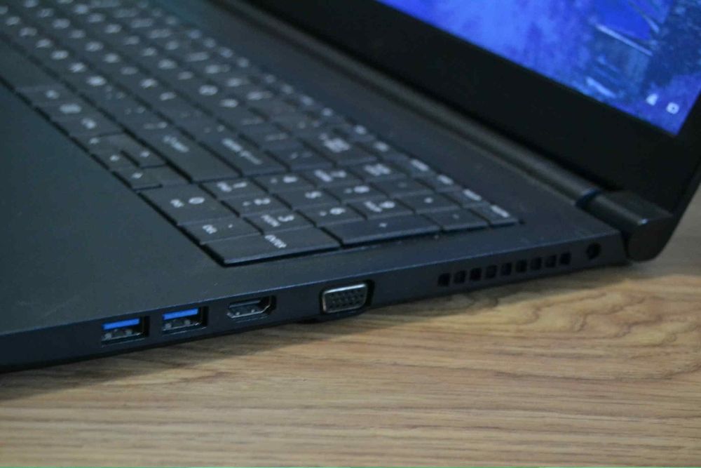 Laptop Toshiba Satellite Pro R50