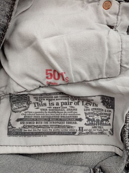 Джинси Levis 501
