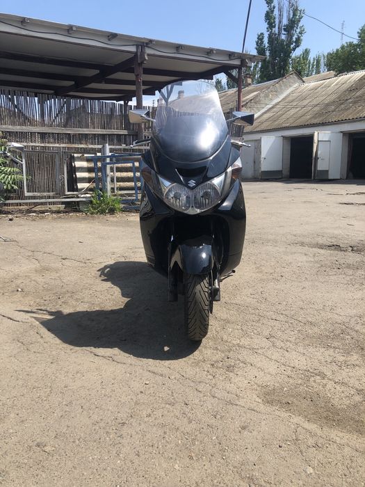 Suzuki skywave 400