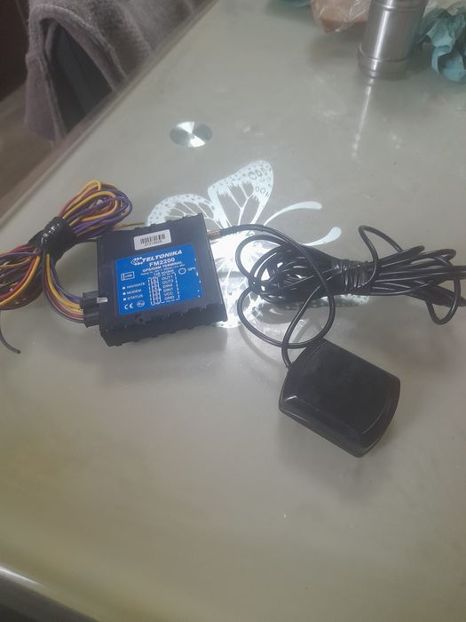 GPS трекер Teltonika fm2200 и Benish universal. 
Трекеры были сняты с