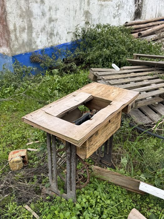 Maquina de costura singer