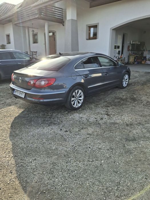 VOLKSWAGEN Passat CC 2010r