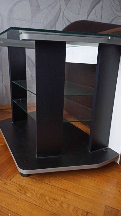 Скляна тумба під ТВ / апаратуру