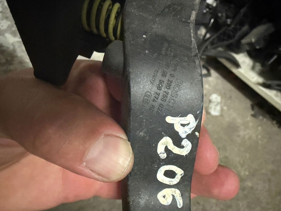 pedał gazu potencjometr peugeot 206 hdi 9654877480