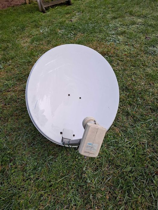 Antena satelitarna 67x62