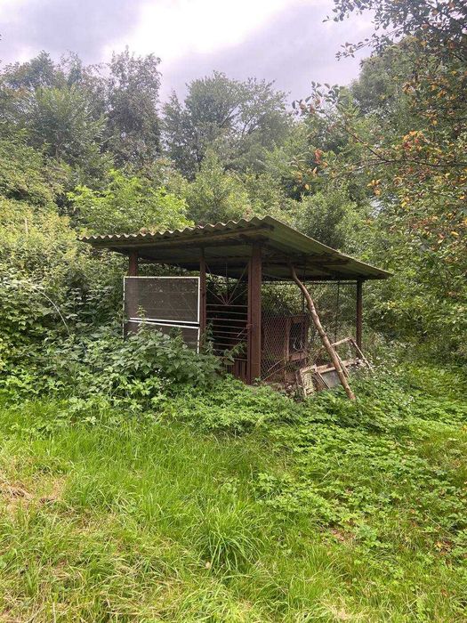 Продам дім, за містом із земельною ділянкою
